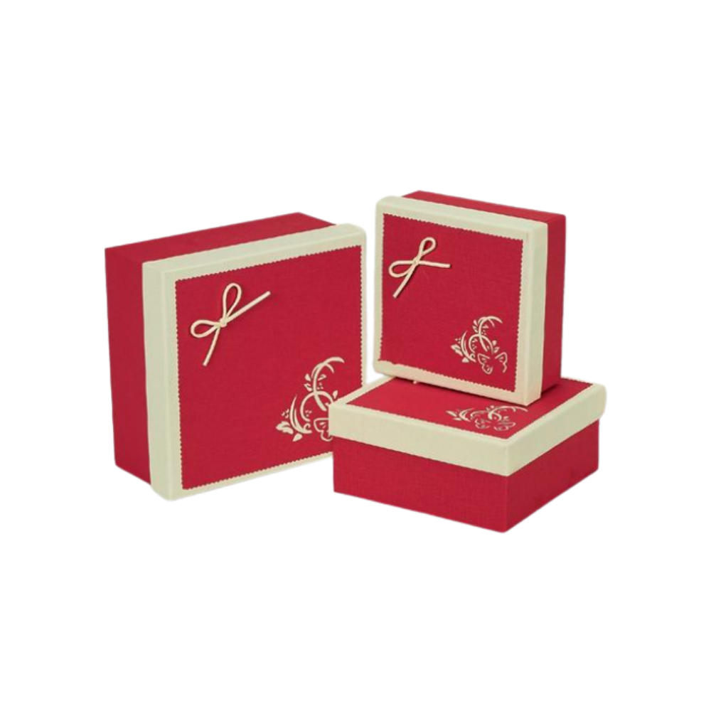 Σετ 3 Κουτιά Δώρου Κόκκινα με Εκρού Λεπτομέρειες και Διακοσμητικό Σχέδιο (378240-1)